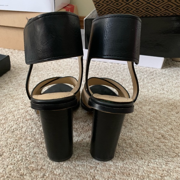 Charles David Juant dress sandal - Picture 5 of 8